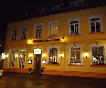غرفنبرويش Hotel Central Restaurant El Barrio المظهر الخارجي الصورة